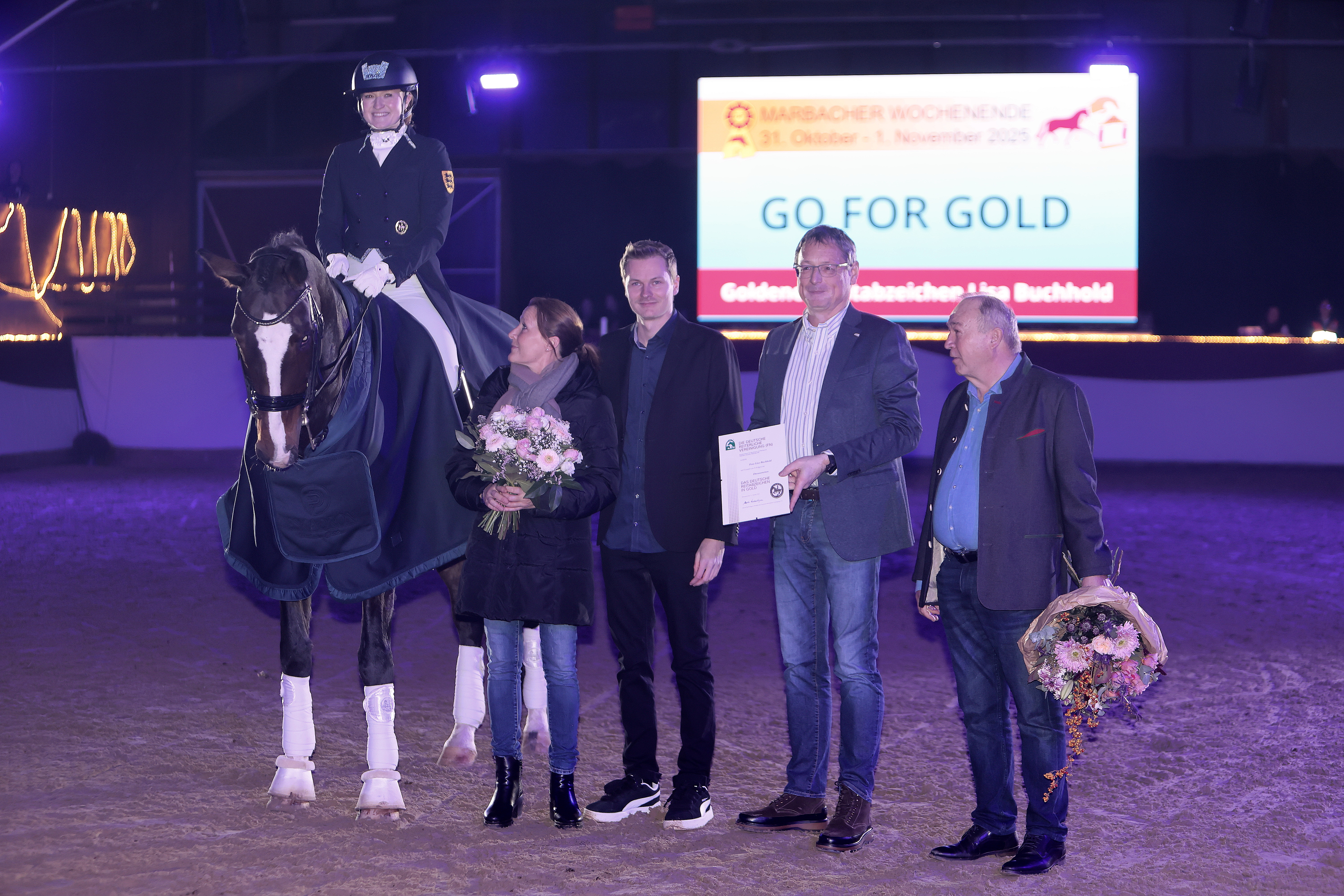 Wir gratulieren Lisa Buchhold herzlich zum Goldenen Reitabzeichen!